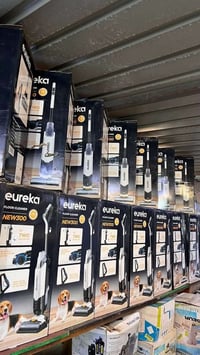 مكنسة من ماركة eureka الامريكية 🇺🇸 بسعر تحطيمي بدل ❌300 الف❌صارت ب✅250...