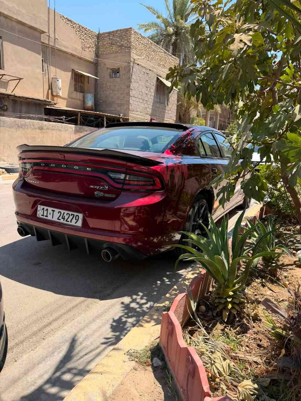 للبيع او مراوس دوج جارجر
موديل 2018 
ماشيه 103 m
موصفات SXT 
تشغيل عن بعد و شاشه كبير و حساس بلادي
محدث SRT البچم 
محرك 6 سلندر بلادي ممفتوح برغي بالمكينه 
كير مضبوط 
حداديه 100‎%‎ 
تخم تاير + بطارية جديده
ويل 20 اصلي 
رقم بغداد بسمي جديد كله حتى الهزه 
لد متغير و عين الشيطان بيها 
غرفتها نضيفه .

الضرر قطعتين جاملغ مبدل نفس اللون و بنيد محدث 
صور الضرر موجوده و سونار بيها اكثر من واحد 
دواخل لغد شاصي مابيهن فقط يسموها بطانه شي خفيف كلش مماثر عليها ضررها سطحي .

مكاني بغداد مطار بغداد الدولي قرب نصب عباس ابن فرناس 
***********  ***********
#السعر 187 و بيها مجال
