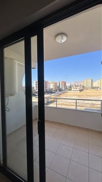 🏡 فرصة قد لا تتكرر… هل ستكون من نصيبك؟ 🌿 واجهة بإطلالة مفتوحة تمنحك ال...