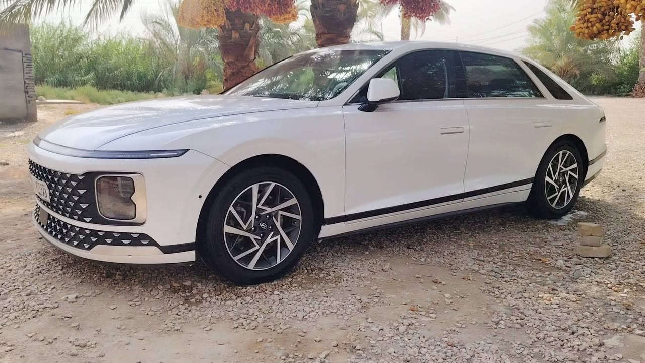 السلام عليكم ازيرا  كوري غاز اصل23 شكل24  مراوس عادي
فول مواصفات
تشغيل عن بعد
بصمه تشغيل و تقفيل
ماشيه 92 
بيه 3 قطع صبغ (بدون دواخل)
مكان الديوانية
رقم بغداد الجديد بسمي
مكينه 6 سلندر (3.5) عل وضع الشركه
جاهز من كلشي
#السعر 195 وبيه مجال
***********

