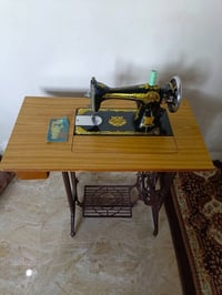مكينة خياطة • فراشه ذهبي • تشتغل كهرباء وبدون