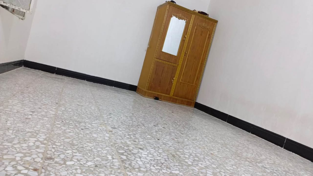 يا الله بيت برضويه الثامنه المساحه 200 م
بي 3 غرف وصاله ومطبخ وستقبال 
وصحيات داخليه وخارجيه 
قريب على شارع كلش ثالث بيت عن شارع العام 
  أساس حجر بناء بلوك گلاب 
سقفه عكاده ومطبك شتايگر
 بنائه جديد ومرتب
 بيع مستعجل الاستفسار اكثر اتصل على رقم *********** او مراجعة مكتب الإمام علي ع للعقار
