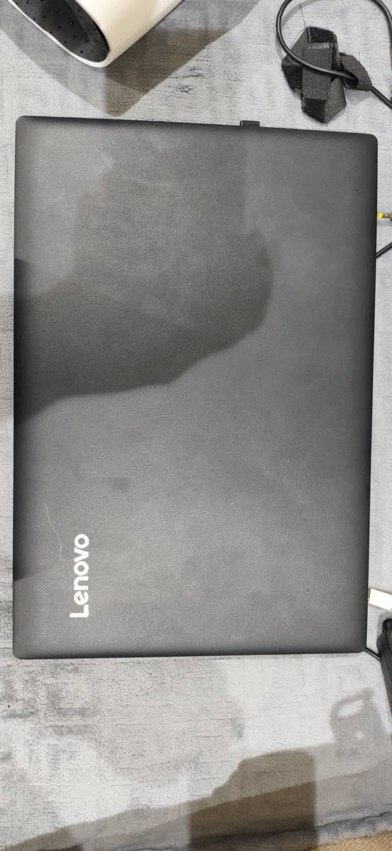 لابتوب lenovo corei7
جيل ثامن
هارد512 ورام 8
بيهة كارت شاشة 
سعر 400 الف 
عنوان بغداد 
اتصال او واتساب
***********
