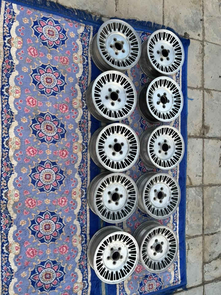 السلام عليكم  

تخم ويل كب اصلي سوبر  ( 1985 ) عدد  ( 3 )  مع الاستدات  ،،،،،  سعر التخم ( 150 ) الف وبيه مجال 
للاستفسار الاتصال ***********
                                
                            ‬
                                
                            ‬
