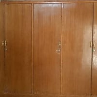 للبيع • خزائن • سعره بالخاص