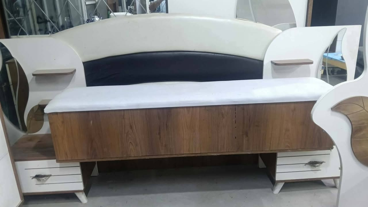 غرفه اخت الجديده 450مع شد ونقل للحجز خاص او واتس ***********
