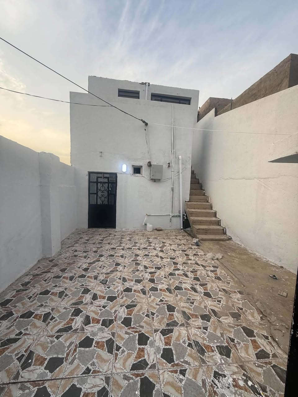 مقابيل ابو كيره • ١٠٠م • بيع/ايجار