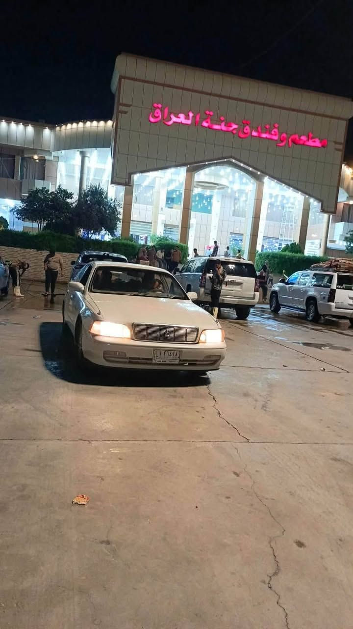سلام عليكم سياره بطه موديل92 مكينه كير حداديه تخم تاير كهربائيات تبريد ثلج سنوي 27رقم قادسيه تحويل ثاني يوم مكفوله من الكص ونقل الجثه والعيب الشرعي سعر 38وبيه مجال قليل حك الجيه ***********
