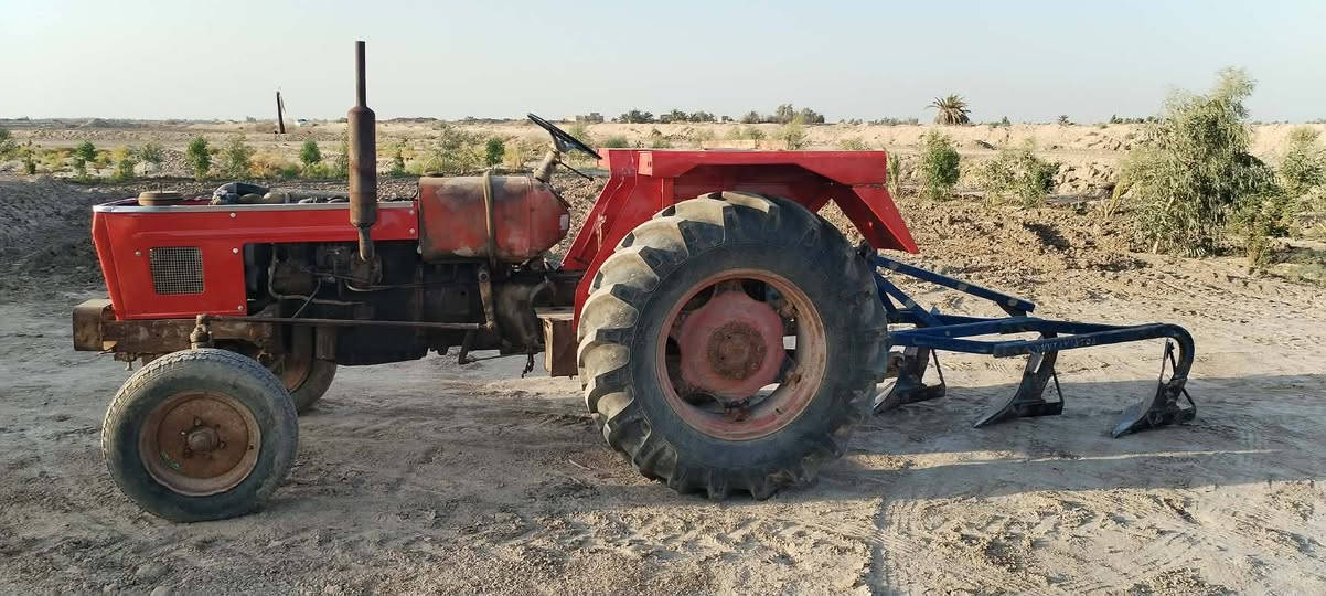 مكينه عنتر 89 مكفوله من كلشي وياهه خرماشه وفدان حدادي رقم الأماني مثني بدون تحويل مكان بابل الطليعه سعر 4500 بيه مجال ***********
