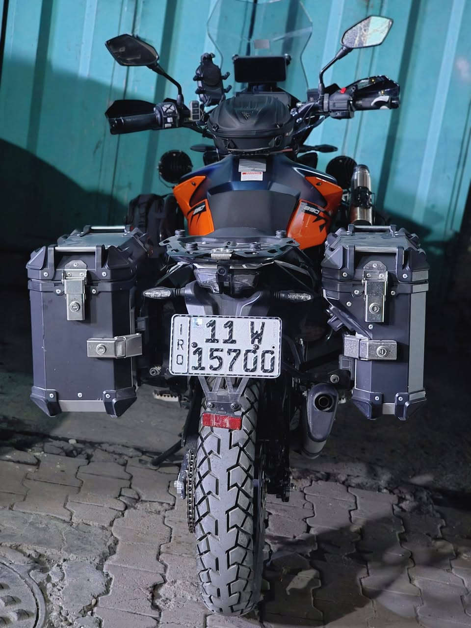 دراجه KTM 390 للبيع
دراجه كامله للترحال  وبيها جلكانات جدد 
مايحتاج اشرح عليها مفوله 
ماشي ٥٤٠٠ وقابل للصعود 
دراجه بسمي وبعدها بلضمان مال شركه 
سعر ٨ملاين قفل 
كامرات شاشه جنط  لايتات اصليه 
بيها هواي سوالف 
***********
