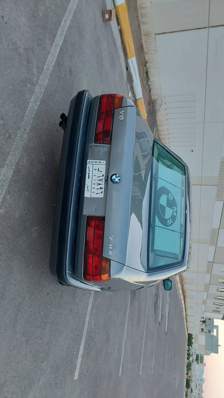 سلام عليكم شباب بي ام 740 / 8 مديل / 1993 / 
سياره مكفوله من ضربه ول معجون صبغ جماليه فقط
رقم نبار مشروع وطني مداور ثاني يوم
كلشي علا وضع شركه مال جناي مو تعمير
سعر 55 مجال حك جيه 
***********
