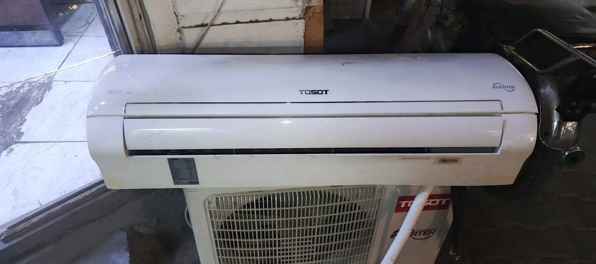 سلام عليكم 
سبلت TOSOT
INVERTER
واحد طن 
سبلت كمل وحتى بوريه جدا 
سبلت كلش نضيف 
٤٥٠ الف 
***********
