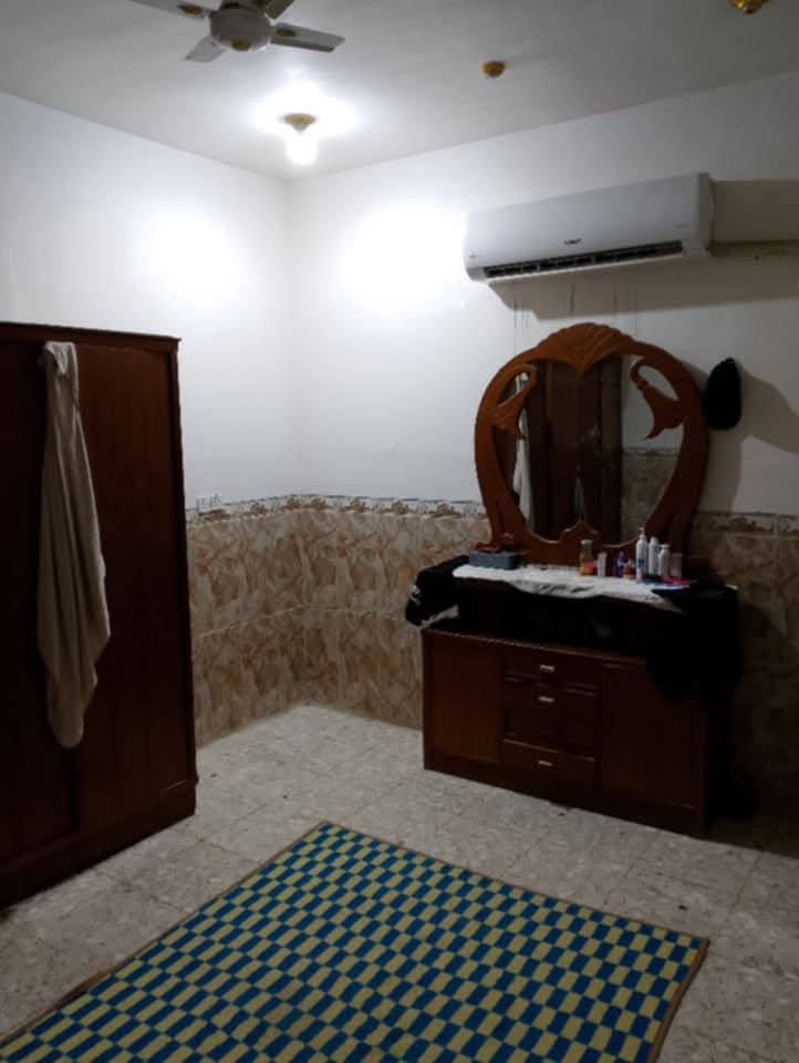 السلام عليكم 
مكتب ( عــــقـ🏦ـارات ارض بابل)
🏠 مشتمل للبيع (100م)  ( طابو زراعي سند 25)
.. يتكون من غرفه نوم وهول وصاله ومطبخ وصحيات داخليه وخارجيه
( مي + كهرباء+ اناره)
🌏 مواقع ( شارع 80 طريق نجف/مقابيل مخبز مهند )
💸 السعر 45 وبي مجال
—————
🏡للاستفسار مراجعة مكتب عقارات ارض بابل 
🌎موقع المكتب شارع 80 طريق نجف 
*********** ...واتساب 
‭***********‬….📞
