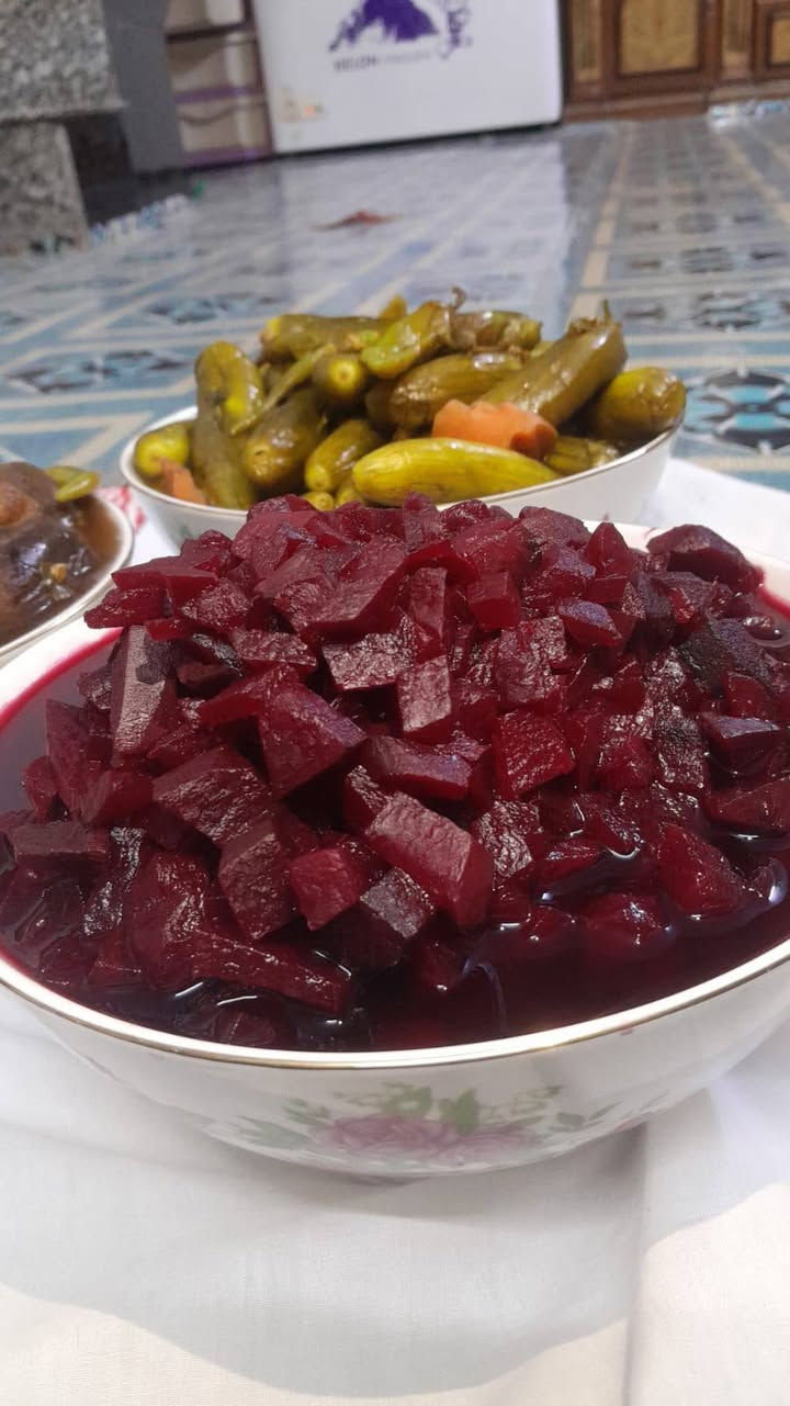 اللهم صل على محمد وال محمد وجبه جديده طرشي بيت عراقي بلداوي بلذه مختلفه جرب وشوف كله محشه ونضافه فول الكيلوا ب3 الحجز رقم وعنوان ملاحظة مكلف بلنشر تريد تروح تاخذ منهم ادليك عل بيت وانطيك رقم تريد توصيل يوصل لباب بيتك
