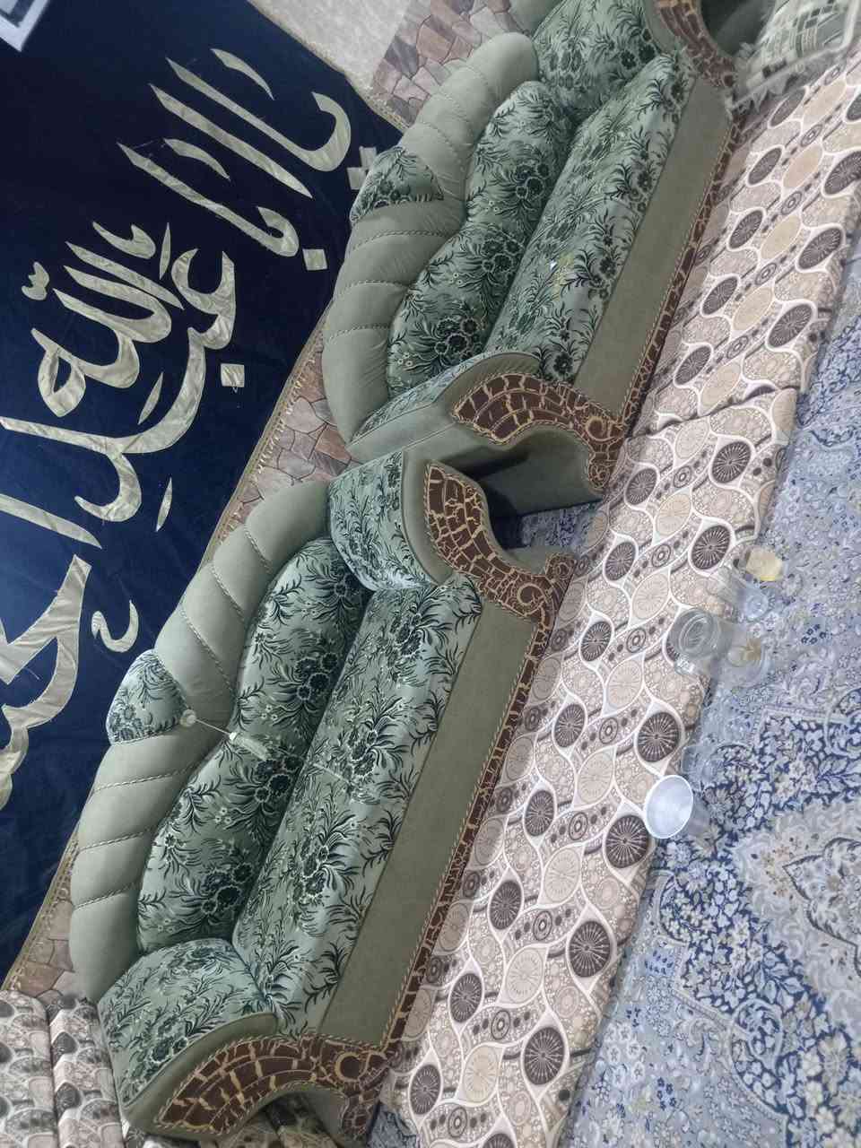ن  كرويتات مستعمل عشر مقاعد جديد لاضربه ولا شك ولا تصليح اخو الجديد تسكام نظيف احلا مالصوره مكانه حي العامل السوگ الاخير.. تلفون *********** سعر التخم ٣٢٥ وبيه مجال لشراي.. ماسنجر واتساب مفتوح للشراي
