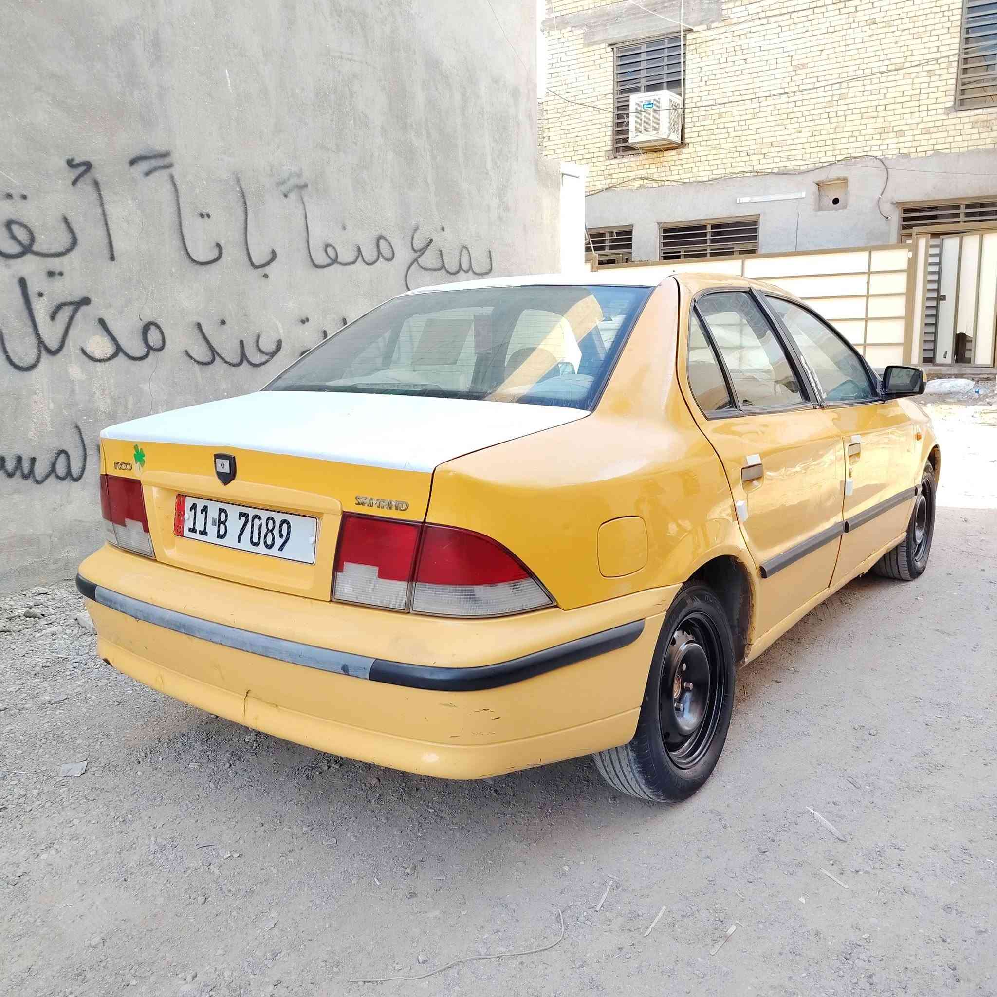 سلام عليكم شباب سمند مديل 11 ناطقه داخل بيجي امصفره هيئه وغرامات سنويه لل28 هزه جديده تحويل مباشر مكينه كير مكفولات كهربائيات كله شغاله كامله
بيه باب خلفي صبغ ومكانين اصغار صبغ بدون ضربه
سياره حلوه ومناسبه سعرهة 23$ وبيه مجال
 بل عافيه عل ياخذه عنواني بغداد الامين

***********
