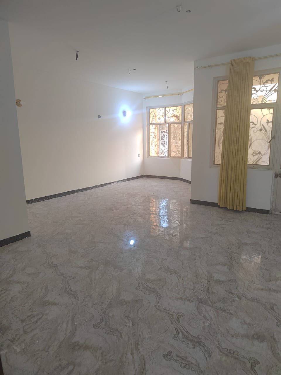 بغداد • ١٥٠م • ٣ غرف