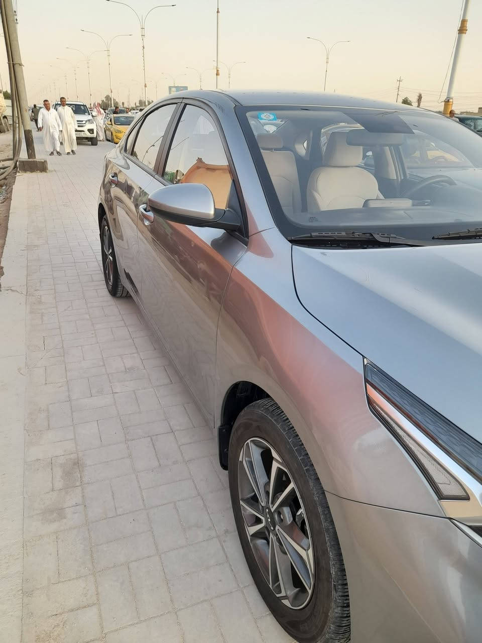 السلام عليكم
سيراتو ٢٤ كويتي شهداء باقي سنه ونص للتحويل السونار مرفق كير ومحرك وتبريد وحداديه شرط وكاله تبريد قطعتين ويلكب اصلي حساس إطارات مانع انزلاق السعر 155وبيه مجال 
عنوان السماوه قضاء الخضر  /***********
