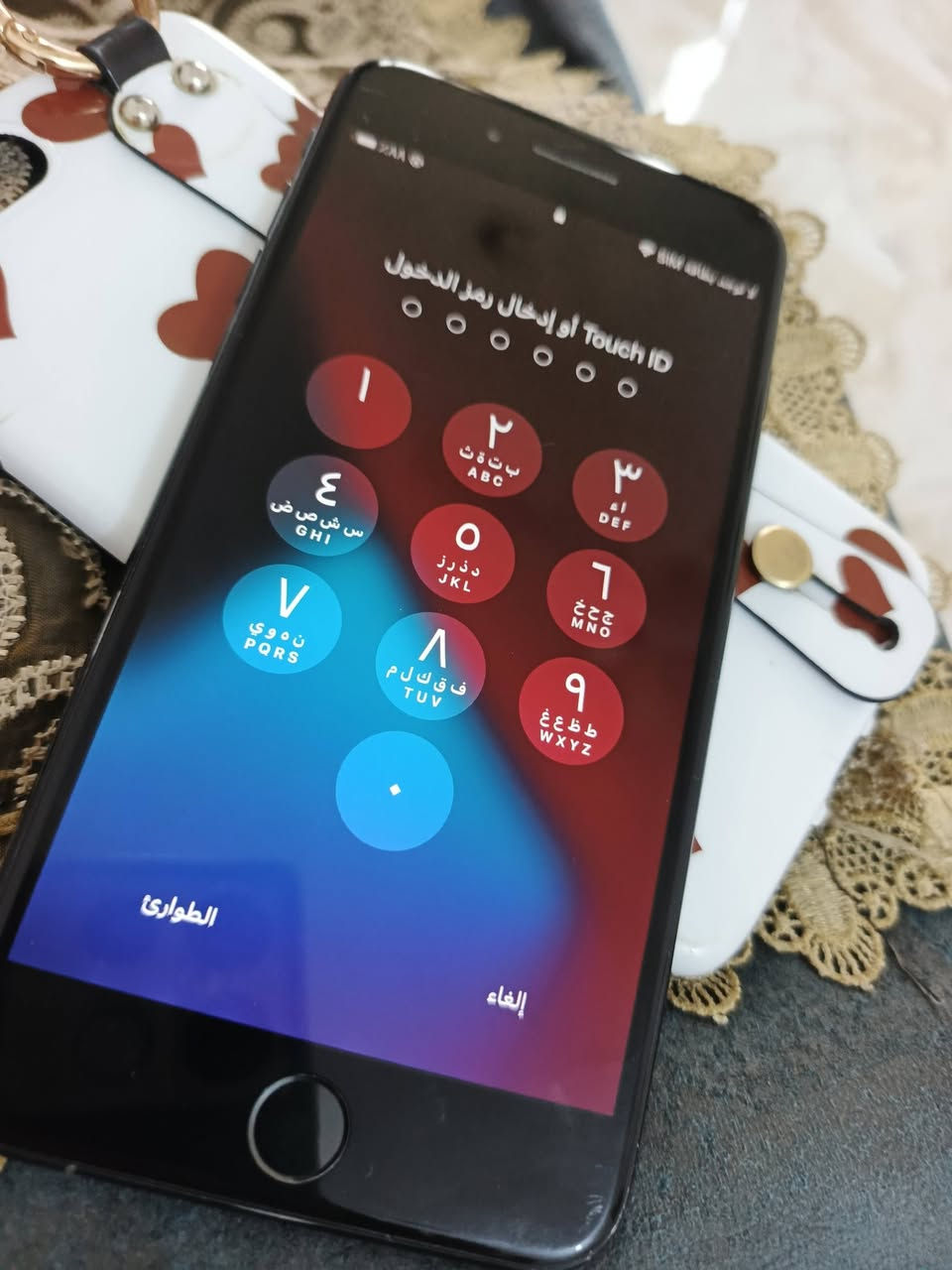 السلام عليكم ايفون ٧بلاس  نضيف وتر مافتوح على وضع الشركه بطاريته ٧٢ ذاكره ٢٥٦ للبيع  السعر ١١٠ وبي مجال مكاني بعقوبه التحرير لاستفسار، خاص
