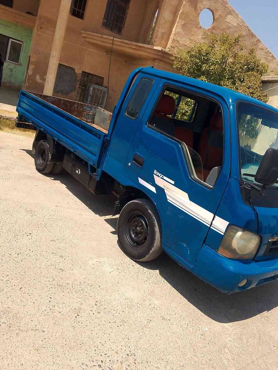 السلام عليكم كية ام عيون للبيع موديل 2002 مامسجل محرك گير اكسن باور شرط السيارة مانقصهة أي شيء السعر 32وبيها مجال شي قليل الاتصال على هاذا الرقم ***********
