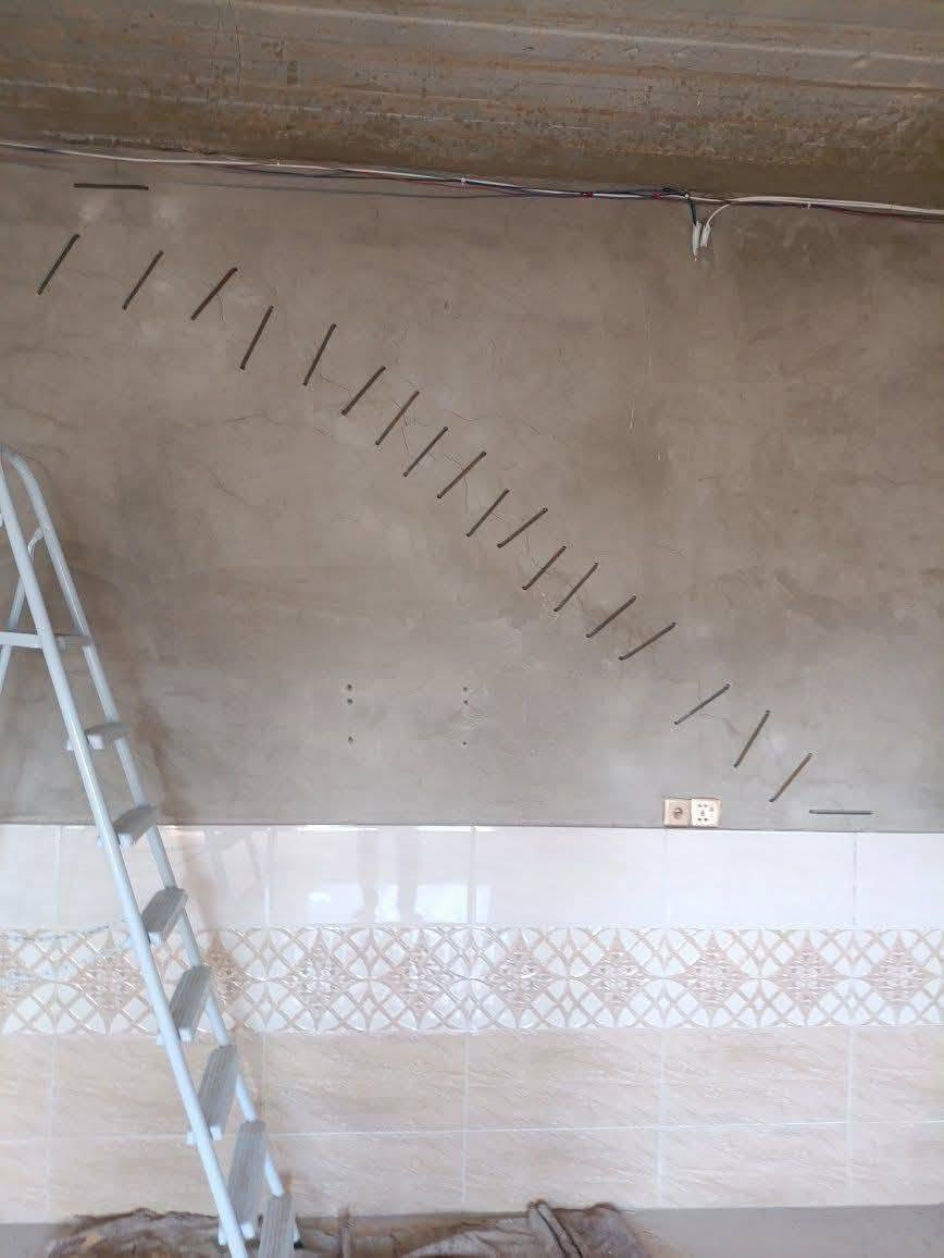 معالجة تشققات الجدران بطريقة هندسية ، وبكوادر مختصة وبأشراف هندسي 

للتواصل
‎***********

