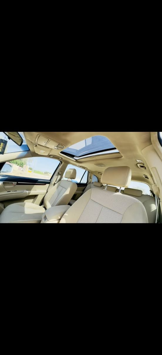 السلام عليكم ورحمة الله وبركاته
للبيع: هيونداي سنتافي 2008 (خليجي) 🚗✨
​📍 مكان السياره قضاء الفجر / ذي قار
​المواصفات والتفاصيل:

• المحرك: 6 سلندر (2.7L)  

• الدفع: فور ويل (4WD).

• المواصفات: سبعه راكب ،فتحة سقف، مثبت سرعة، شاشة أندرويد حديثة.

• التكييف: تبريد وتدفئة شغال وممتاز

• الرقم والسنوية: رقم بغداد، السيارة باسمي، والسنوية ماساقطة 

• الوضع العام: مكفولة من كلشي عدا الموضح بالصور 

​السيارة جاهزة من كلشي وما تحتاج أي مصروف، حدادية ومكينة وتبريد بشرط الفحص.

📞 للتواصل: (***********)
