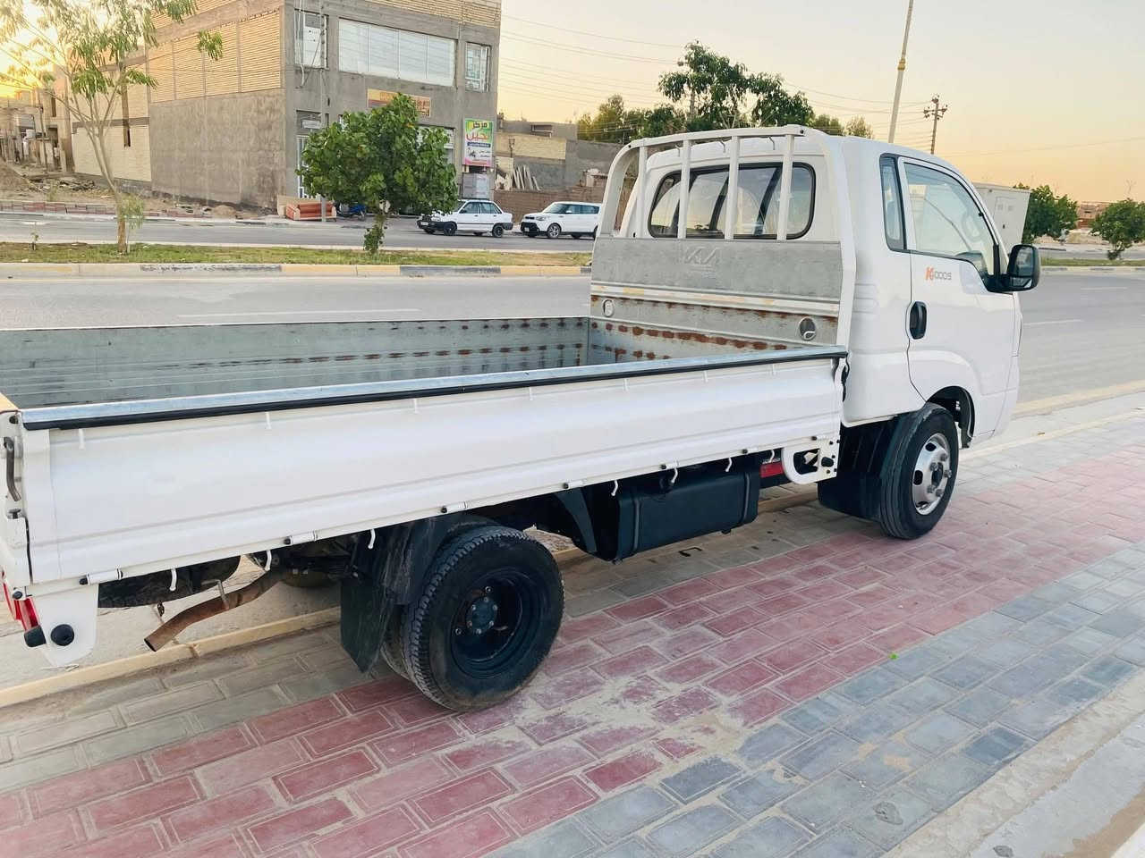 سلام عليكم كيه  حمل موديل 21  فحل محرك 4000  للبيع تبريد  شغأل بيها طخه بل ربع بارد راجعه باقي كلشي مكفول
سياره باسمي 
***********
سلام عليكم كيه  حمل موديل 21  فحل محرك 4000  للبيع تبريد  شغأل بيها طخه بل ربع بارد راجعه باقي كلشي مكفول سعر155 لمكان كربلاء
