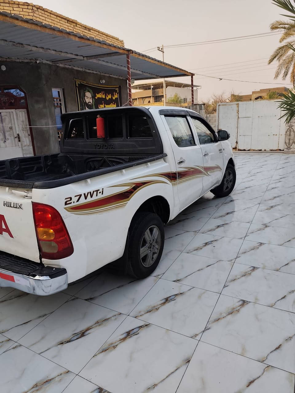سلام عليكم شباب فلاونزةللبيع موديل الفين 10شاصي 19سيارة مكفولة كص ونقل وضربة ولعيب شرعي بيها ملاحضات صبغ شي قليل مكينة وكير تخم تاير حداديه 100/100تبريد ثلج كهربايات كلا شغالة ما ناقصة اي شي رقم بصرة تحويل ثاني يوم بسمك سنوية جديدة مجدد السعر 130بية مجال لشراي المكان البصرة القرنة ***********//***********
