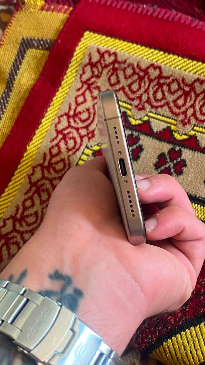 16pro max
بطارية ١٠٠٪٪؜
مشحون فقط ١٥٠ مره 
غراضه كامله 
السعر ١٤٥٠ قفل 
ذاكرة ٢٥٦ 

***********
بغداد السيديه
