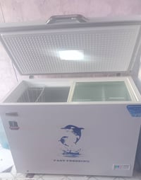 مجمده نضيفه حيل السعر ٣٥٠ العنوان بغداد البياع تقاطع درويش 07874277227