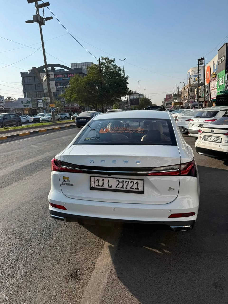 السلام عليكم عندي MG روي موديل 2024  عارضها للبيع السياره مكفوله من كلشي من البارد والتكحيل بيها شخطه كلش صغيره موضحة بالصوره مواصفاتها بصمه فتحة كشنات جلد شاشه كار بلاي ماشيه ٨٤٥٠ كيلو للاستفسار الاتصال ع الرقم *********** مكاني بغداد العامريه غير متواجد ع الفيس بوك
