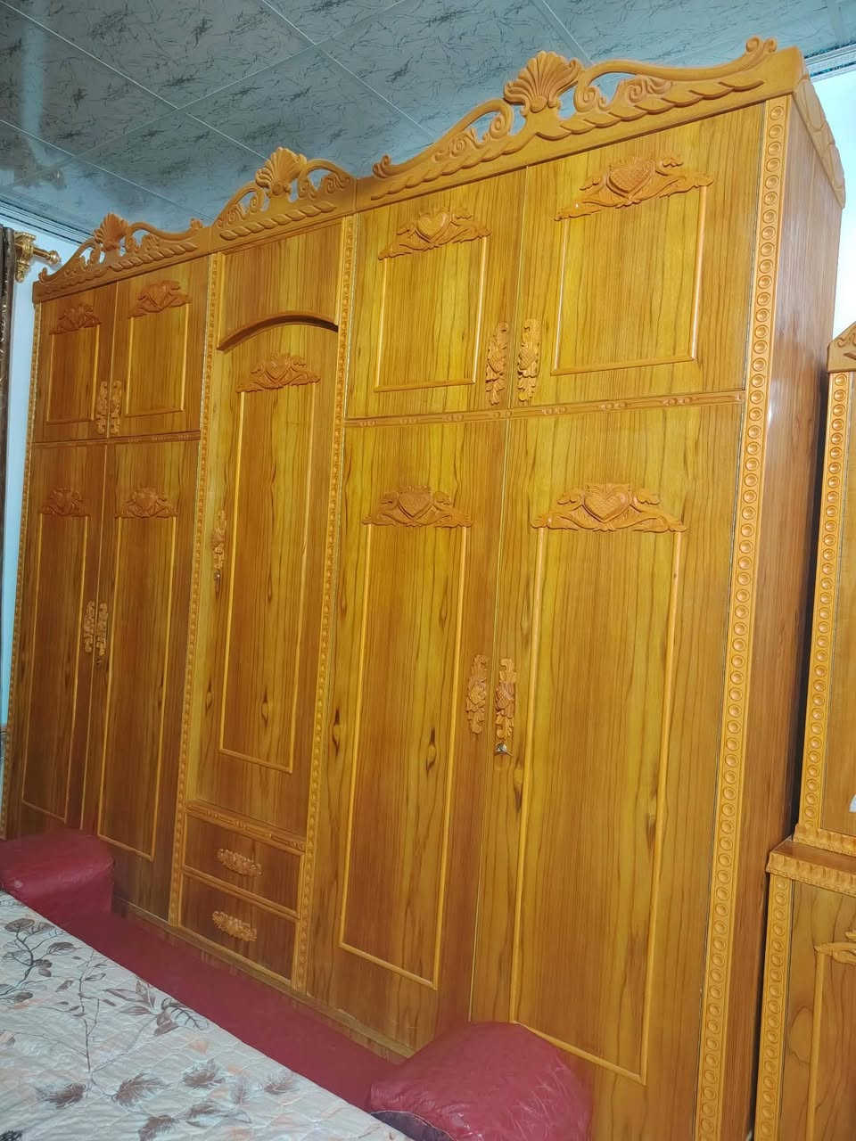 غرفة للبيع • استفسار