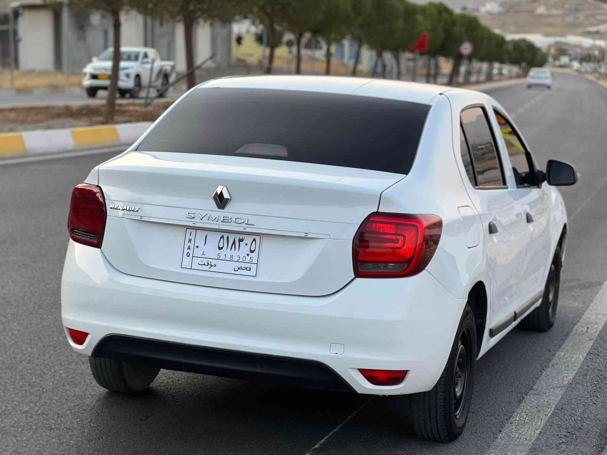 رينو سمبول مه نه فيست ئه سلي هه زه و باكانه غه رامه به شه رت،بي بوياغ
وانسئاب فايبر: ***********
شوين:سوران
