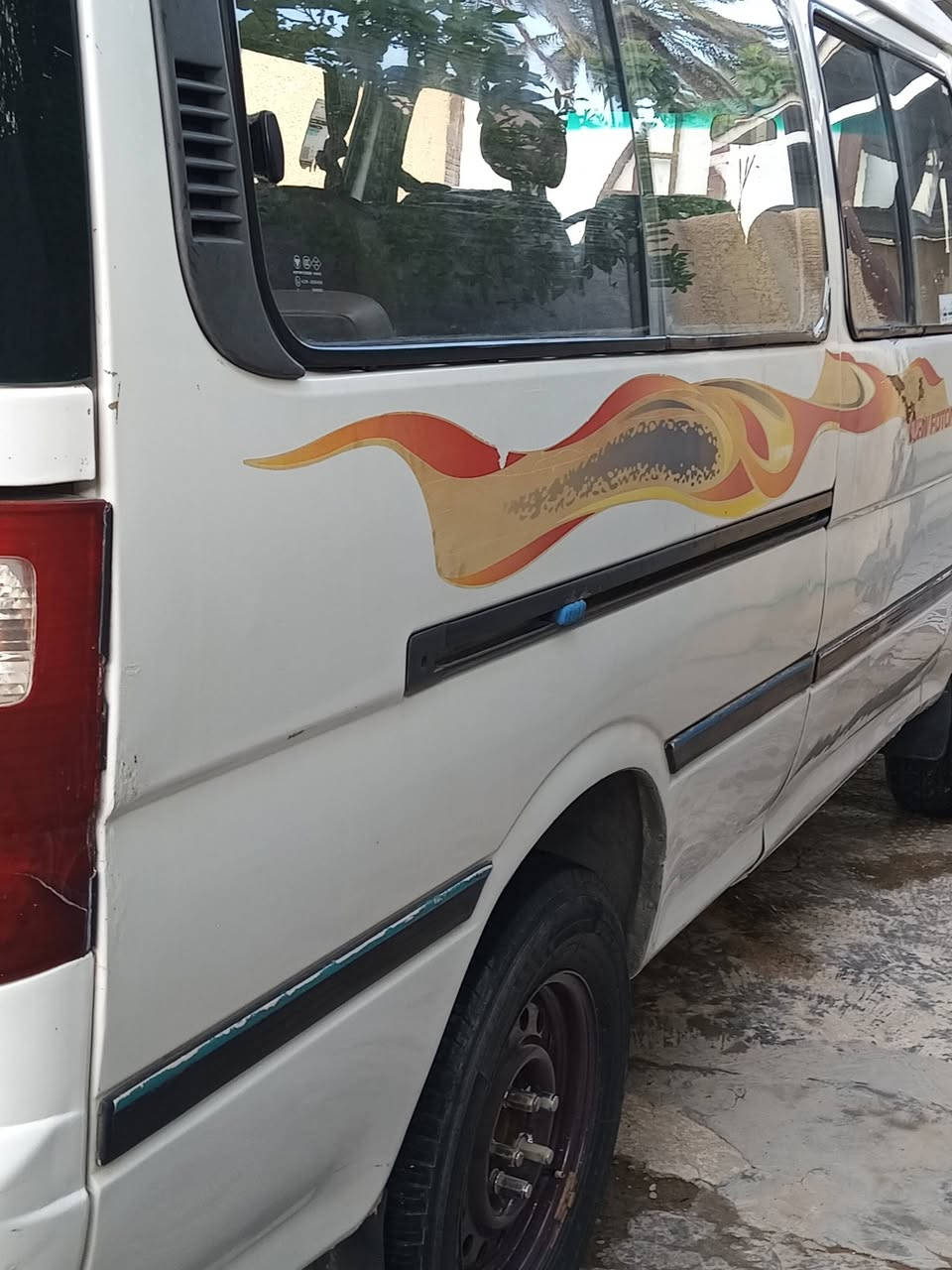 سلام عليكم
للبيع فتون ٢٠١٤  موصلية ماعليها إشارة حجز كير عادي 
محرك ونجي ٦ سلندر  مجول  
صدر جديد قبل اسبوع 
كهربائيات بشرط 
تايرات نص عمر 
ادامه كاملة للمحرك 
بلكات ونوزلات 
سياره جاهزة 

العنوان صلاح الدين الضلوعية 
للإستفسار ***********
السعر 39 $
