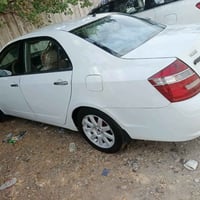 جيلي موبل • ٢٠١٢ • بدون صبغ