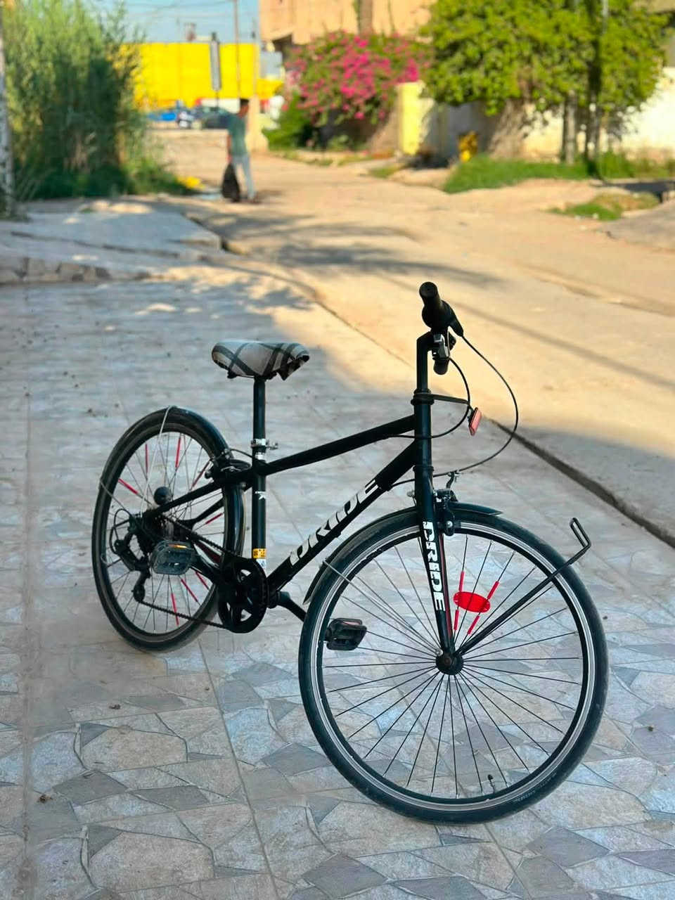 بايسكل كيمو حجم ٢٤ 🚲🚲
من شركة Dride
بايسكل حاوية اصلي 
بداله عقرب 🦂 
٦ سرعات ⚡️
السعر💲💵: 85 ألف و بيه مجال 
للاستفسار: 
 ***********
