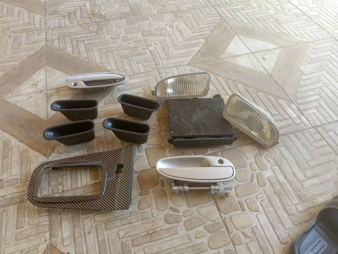 سلام عليكم للبيع غراض سوناتا تو كله اصليه مال حاويه راديتر محرك ، راديتر تبريد ، مروحه محرك ،كونترول جام عدد ٣ سكنات زوج ،بلاجكتور زوج ،دكم رفع جام عدد ٤ نفاضات باب تخم ،يدات خارجيه زوج يمنه ،سجج جام كامله هي وماطور ،جويتر ،سلف ،قبغ ديلكو مع وايرات ،تخم نوزل ،دكمه فتح صندوك ،كلوب رقم خلفي ،وجه مسجل ،وعندي بعد غراض يريد يراسلني واسعار مناسبه *********** عنواني ديالى شهربان مراسله ماسنجر واتساب المقدادية, ديالى
