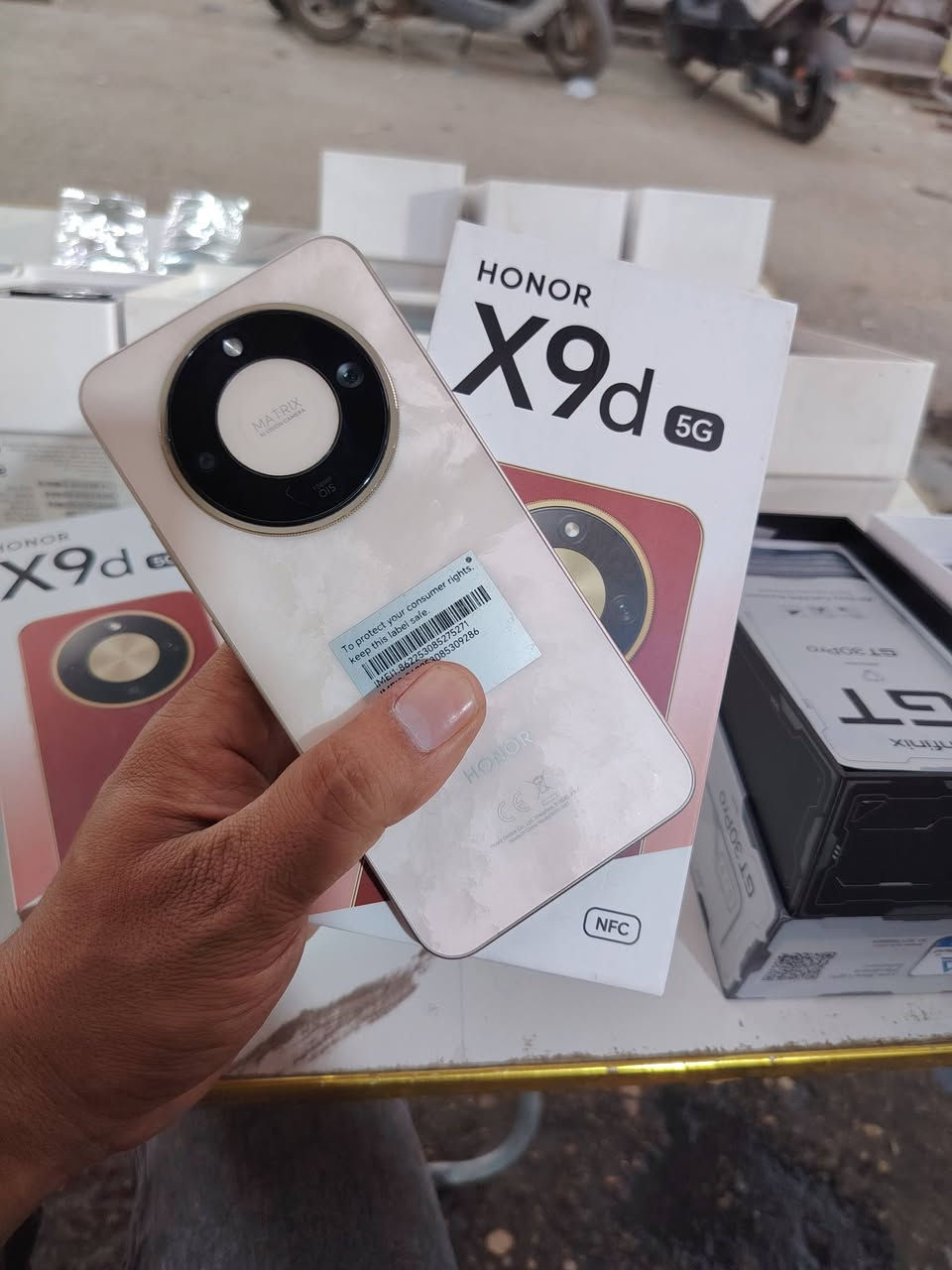 هونر 600 ذاكرة 256 رام 12 سعرة 575
هونر x9d ذاكرة 256 رام 12 سعرة 425
هونر x9c ذاكرة 256 رام 12 سعرة 350 
اسعار نهائية مكاني ديوانية ***********
