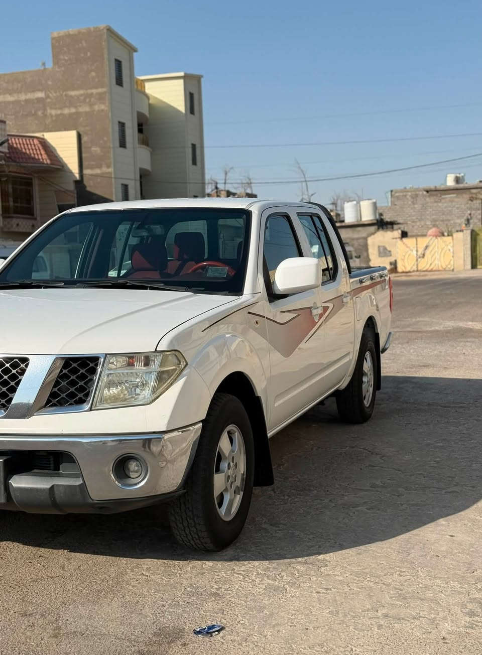 سلام عليكم للبيع نيفاره مديل 14 رقم بصره تحويل مكفوله من الصبغ ولضربه ولتبديل مكينه لاتبخير ولاتنقيص حداده جديده طخم تاير جديد تبريد ثلج السعر 115 مكان السياره بصره قضاء المدينه للاستفسار ***********
