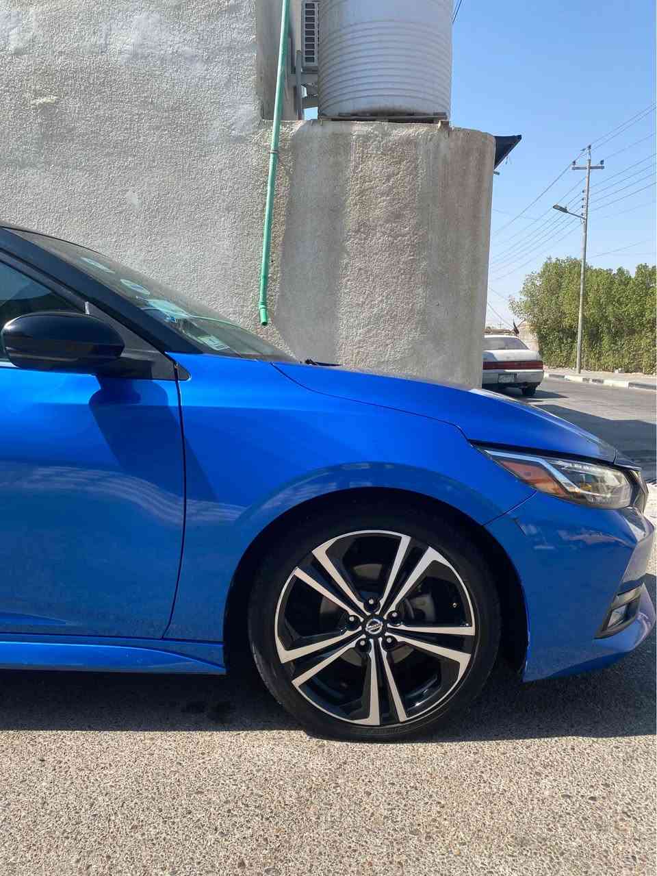 🚘 للبيع نيسان سنترا 2023 SR+🚘 بيع ومراوس 
🔹 اللون: تو كلر ازرق - سقف اسود
رقم شمالي بااسمي شخصياً هزة وسنوية جدد
🔹عداد المسافة : 17 الف حقيقي 

🔹 المحرك: 2000cc

🔹 وارد امريكي
الضرر - فقط جاملغ امامي تبديل بدون دواخل 
✨ فول مواصفات: 

✔️ فتحة سقف 

✔️ كامرات 5 محيطية 360° 

✔️ رادارات امامي جانبي خلفي + حساسات

✔️ شاشة أصلية تدعم Apple CarPlay و Android Auto

📌 الدهن كله أصلي

📌 باتري جديد

📌 مكفولة محرك وگير 

🔧 الملاحظات:

بيها بارد بلباب على كد شبر بلباب السايق

💰السعر 144 
عنواني بصره 

***********
واتساب او اتصال Singapore
