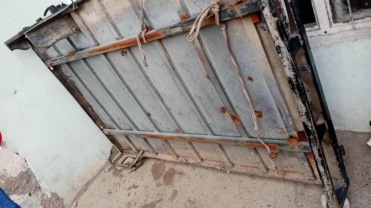 السلام عليكم بودي مال ستوته بعيره ام اللوبيا بيع مستعجله 100 ***********  
@***********
