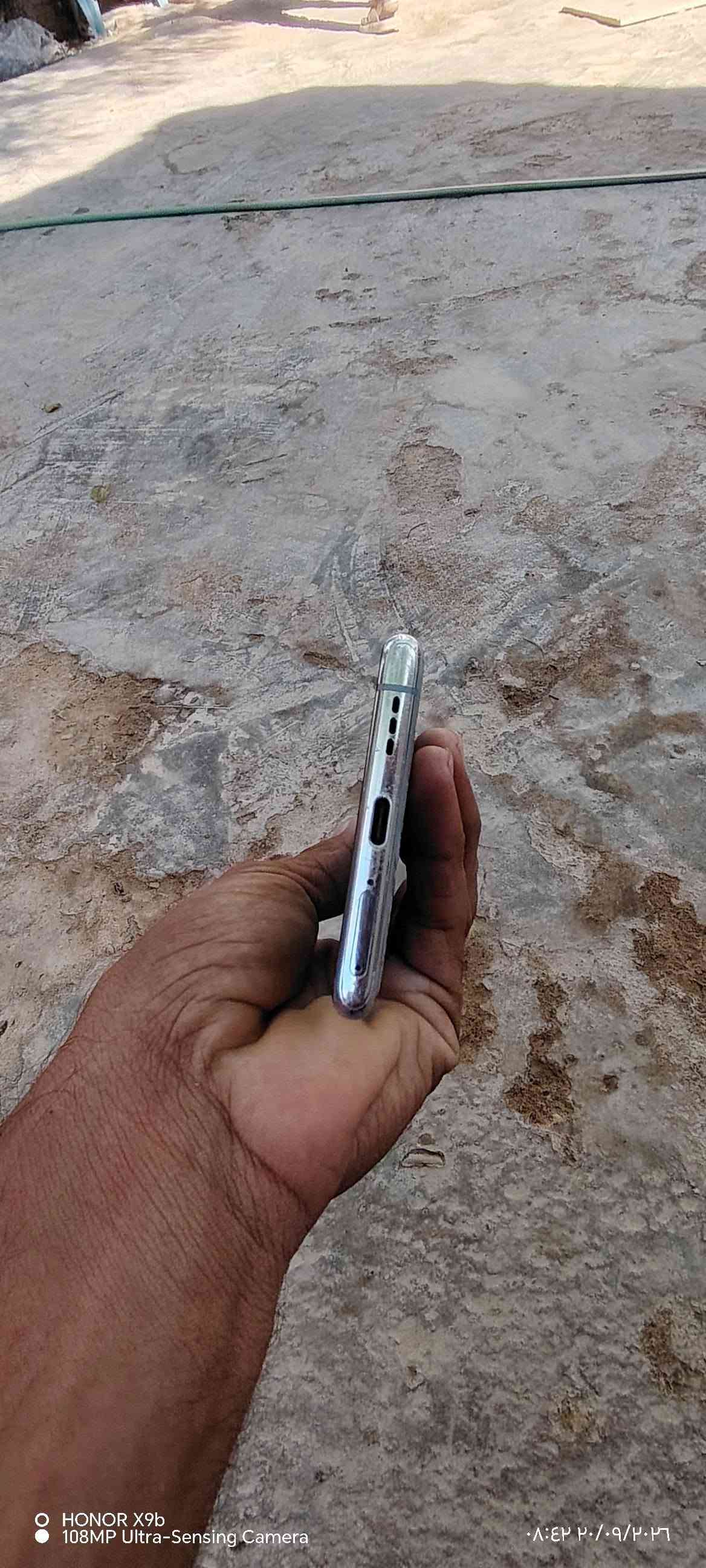 سلام عليكم جهاز OPPO Reno6 Pro5G اوبو رينو 6 برو فايف جي  جهاز يجنن الله شاهد بس ضهر مغلف وبي كسر بلكلاسه قليل كلش كامرة فول جهاز غني عن تعريف ببجي فريم90 جهاز راقي والله (مراوس او بيع شعندك نزل بالتعليقات

نص مكتوب في الصور:
- HONOR X9b
- 108MP Ultra-Sensing Camera
- ٠٨:٤٢ ٢٠/٠٩/٢٠٢٦
- HONOR X9b 108MP Ultra-Sensing Camera ٠٨:٤٢ ٢٠/٠٩/٢٠٢٦
- ٠٨:٤٣ ٢٠/٠٩/٢٠٢٦
- ColorOS 13.1 ColorOS الإصدار الرسمي حول الجهاز مساحة التخزين ٨٤,٧ غ.ب / ٢٥٦ غ.ب اسم الجهاز OPPO Reno6 Pro 5G الطراز CPH2247 المعالج Qualcomm Snapdragon 870 Octa-core سعة البطارية ٤٥٠٠ مللي أمبير في الساعة (نموذجية) حجم الشاشة ٦,٥٥ بوصة RAM ١٢,٠ غ.ب + ١٢,٠ غ.ب الكاميرات أمامية 32MP