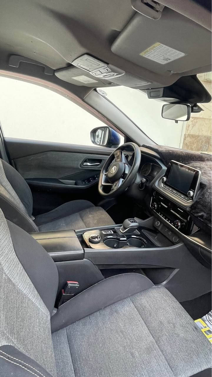 NISSAN ROGUE 2.5L -2021 SV 
نیسان رۆگ مۆدیل 2021 
مەکینە ٤ پستۆن  2.5L مواصەفات SV
سبوغ عام لێرە وەرگەراوە
دەعمی پێش و پشتی نیە 
تەقە و رەقەی نیە 
رەقەم و سەنەوی نوێیە
ئێرباگ شان و سوکان تەقیە 
بە عام دەیفرۆشم
(گێر و مەکینە و تەبرید و بەناو کردن بەشەرت)
(تەنھا ئەو ٤ شتە لەسەر منە ماباقی ھیچ لەسەر من نیە) 
رادار + کامێرە 360 پلە
بەسمە +برێک ئۆتۆ +خەتی جادە + تەعدیل سرعە حەساسی دواوە + نیزام
ئیکۆ +سپۆرت 
بەفر + ئۆفرۆد
شاشە گەورە + ریمۆت ستارت
110 ھەزار رۆیشتیە
نرخ 127 $ مەجالێکی کەم
 تب / تکایە ئەگەر موشتەری نی بێزارم مەکە
تاقەتی چاتم نیە
ژمارە مۆبایل 
***********
واتس ئەپ

‎نيسان روج 2021 للبيع

‎ نيسان روج موديل 2021
‎ المكينة: 4 سلندر 2.5L
 المواصفات: SV
صبغ عام، تم تغيير اللون هنا
‎بدون دعامة أمامية أو خلفية
‎لا يوجد طق أو رقع
‎الرقم والسنة جديدان
‎إيرباغات الجوانب والدركسون منفجرة
‎البيع على حالته (عام)

‎الشرط عليّ فقط:
‎المكينة + گێر + التبريد + تحویل
‎وما عدا ذلك لا أتحمل أي شيء.

‎رادار + كاميرات 360 درجة
‎ بصمة + بريك أوتو
‎ مثبت سرعة + تحذير/مساعدة المسار
‎ تعديل سرعة حساس الرجوع للخلف + نظام
 ECO + SPORT
Snow + Off-Road
‎شاشة كبيرة + Remote Start

‎ماشية: 110 ألف
‎السعر: 127 $، قابل للتفاوض بشكل بسيط

‎رجاءً، إذا كنت غير جاد بالشراء لا تزعجني، ما عندي وقت للدردشة.

‎📱 واتساب / اتصال: *********** أربيل, العراق
