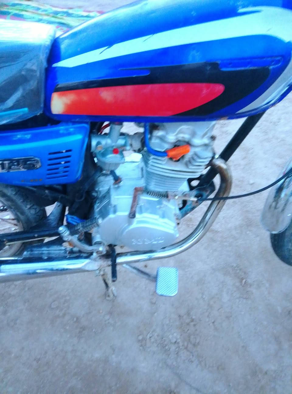 سلام عليكم دراجه كلك للبيع نامه شلامجه  دراجه خير من الله  ربع  ما تخسر عليه  گله غراضه جديده.  سعر 400 بيه مجال لطيبين
