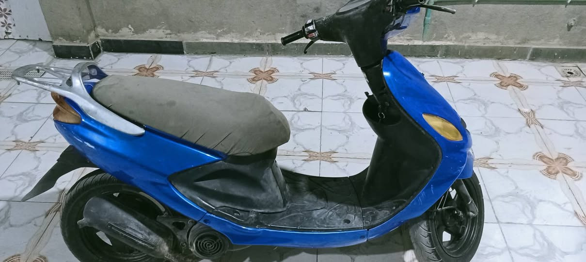 سلام عليكم دراجه لكزز للبيع دراجه خير من الله كهربائيات كلها شغاله تخم تاير جديد مفتوح بوش او بستم لايت عالي ناصي مكان ناصريه مركز سعر 350او بيها مجال ***********
