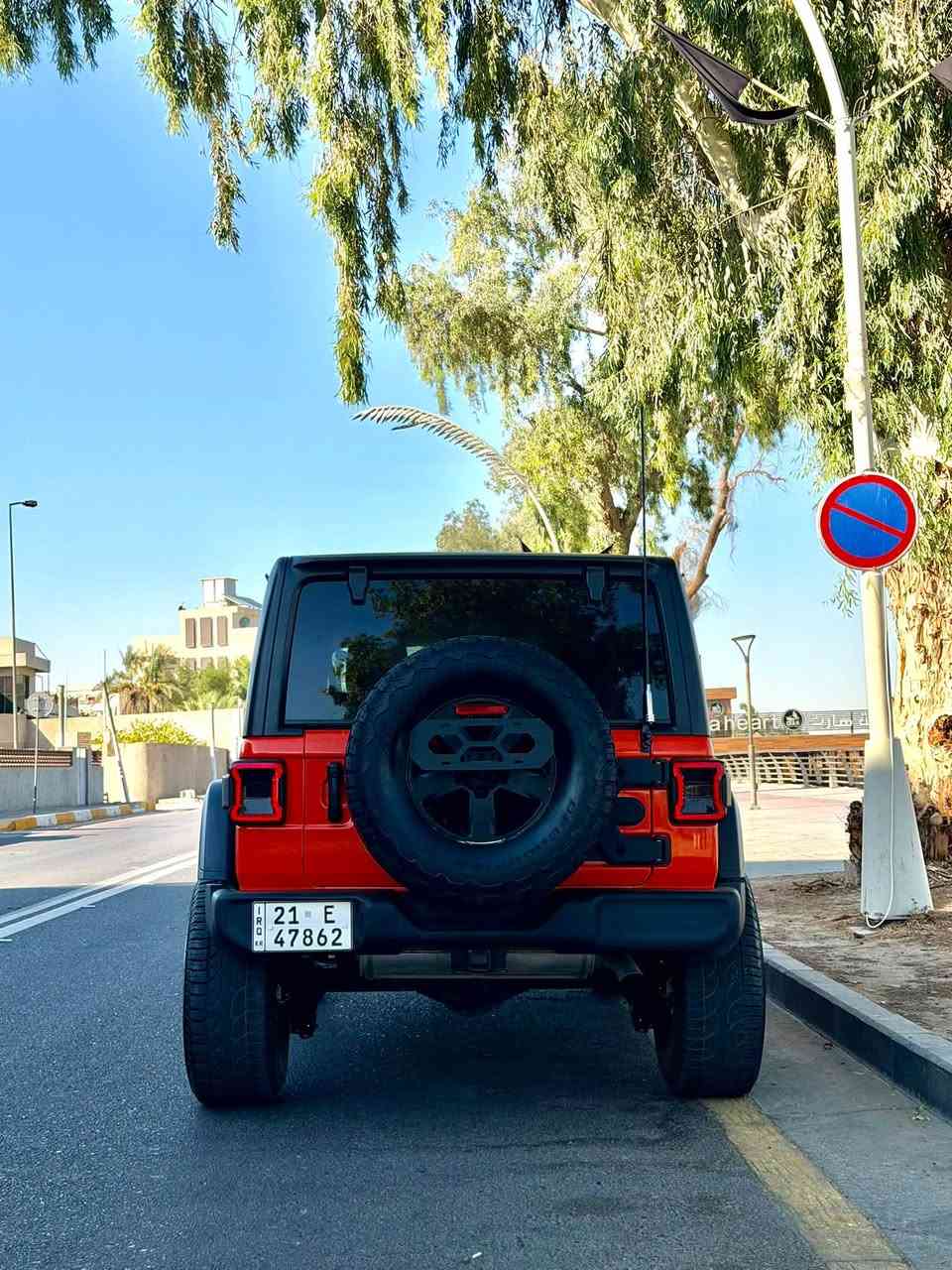 جيب رانكلر فول موصفات اربعه سلندر
موديل 2023
اربعه سلندر 2000تيربو
قطعتين صبغ فقط
لون مميز مرفعه ومعدله بالكامل 
ترفيعه 2.5 انيش
دبل ستيرن 
حامل سبير توب فاير
لايت لد 
ويل 17 تاير 35 
جديده جدا مكفول من نقص البرغي
..
السياره حاليا في اربيل موجوده رقم سليمانيه
سعرها 275 ورقه وبيها مجال بيع
رقمي *********** واتساب صور حادث تقرير موجود كامل عندي

