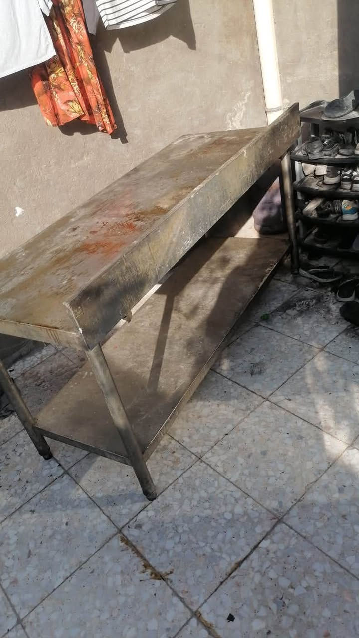 من رخصة الادمن غراض للبيع بسعر مناسب كلمن وسعرة تواصل اتصال *********** وعندي قلايات كنتاكي امريكي

