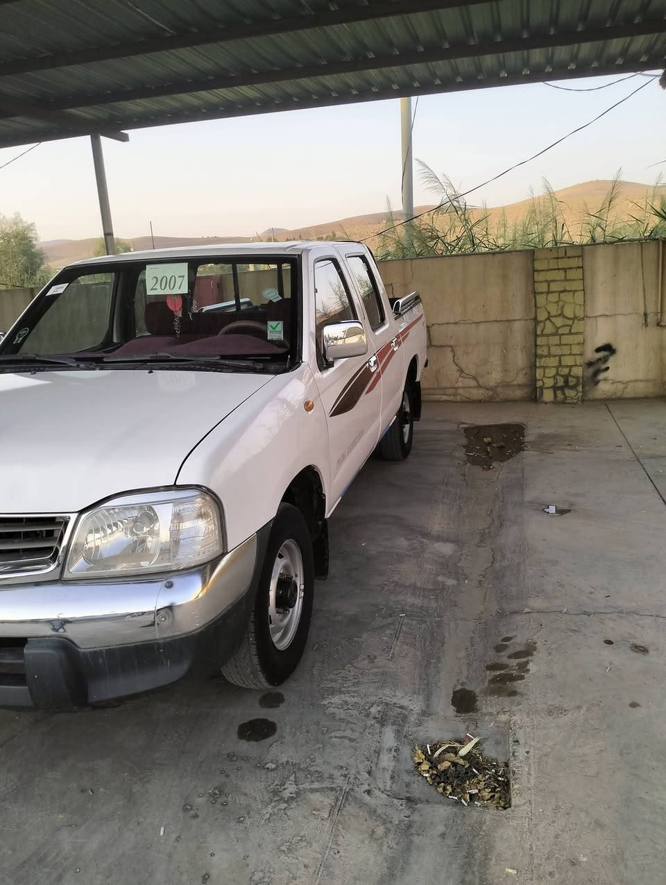 نیسان مۆدیل 2006 ساق زۆرخاوینە سعر    67   گەڵا  ***********      ***********

