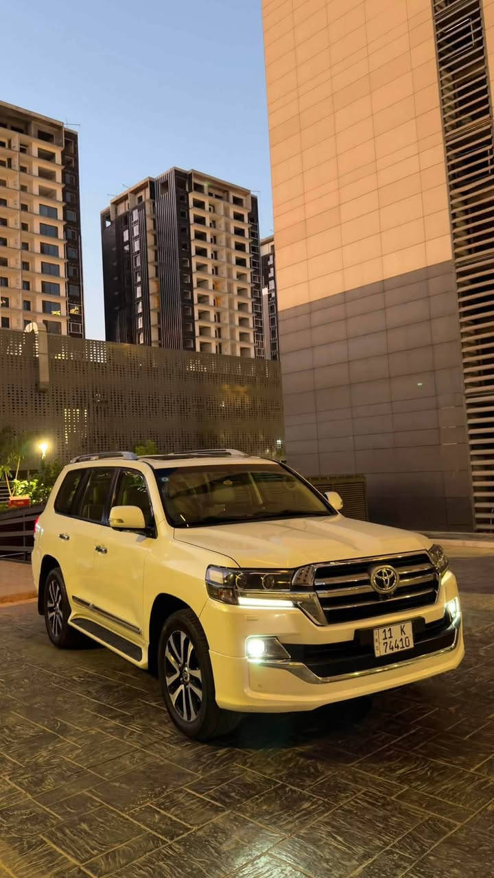 ((TOYOTA LAND CRUISER WHITE EDITION))
(2019)

شركة ساز 

فول مواصفات

المواصفات:

مقاعد جلد

مقاعد كهرباء

4 كاميرات

مرايا قلاب مع البك

تشغيل عن بعد

مرايا شفط

إشارات بالمرايا

بصمتين مع السيارة

إشارات ترحيب

3 شاشات

ثلاجة

إشارات لكزس

4 بصمات أبواب

دبل ماوس

مودات قيادة

تحكم ستيرن

مثبت سرعة

حساسات أمامية وخلفية

LED نهاري

فتحة سقف

السيارة مكفولة كفالة عامة:

من الصبغ

ومن فتح المحرك

كفالة مكينة وكير

( (اكو تكحيل بسيط بين الباب الخلفي والجاملغ ))

تخم تاير اصلي جديد

السيارة متصرف عليها ألف دينار ومتكاملة من كل النواحي

رقم بغداد 

باسمي – تحويل ثاني يوم

المكان: بغداد – حي الحسين
السعر :- 47,900$

التواصل :- 

***********
