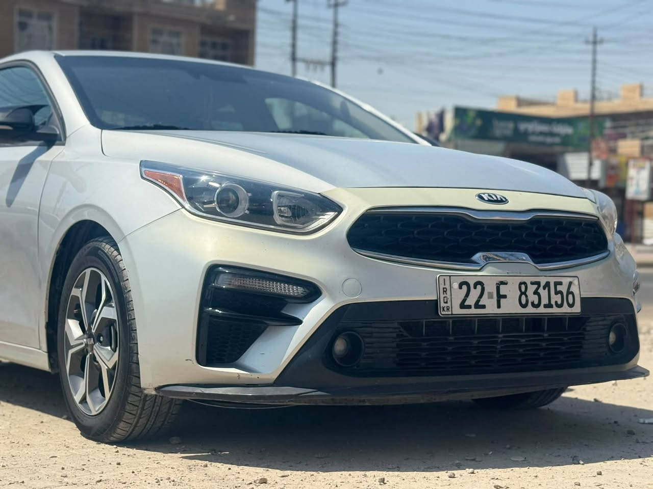 السلام عليكم 
فورتي موديل 21 
رقم اربيل ب اسمي 
مكينة 2000 دوش 
كير cvt. بلادي 
ماشية 84mi 
السياره بيهة صبغ بنيد فقط   
ايرباك ستيرن فقط 
السعر 124$ وبيهة مجال 
مكانهة بغداد الحسينية مال راشديه 
***********

صور الحادث موجودة بالمنشور
